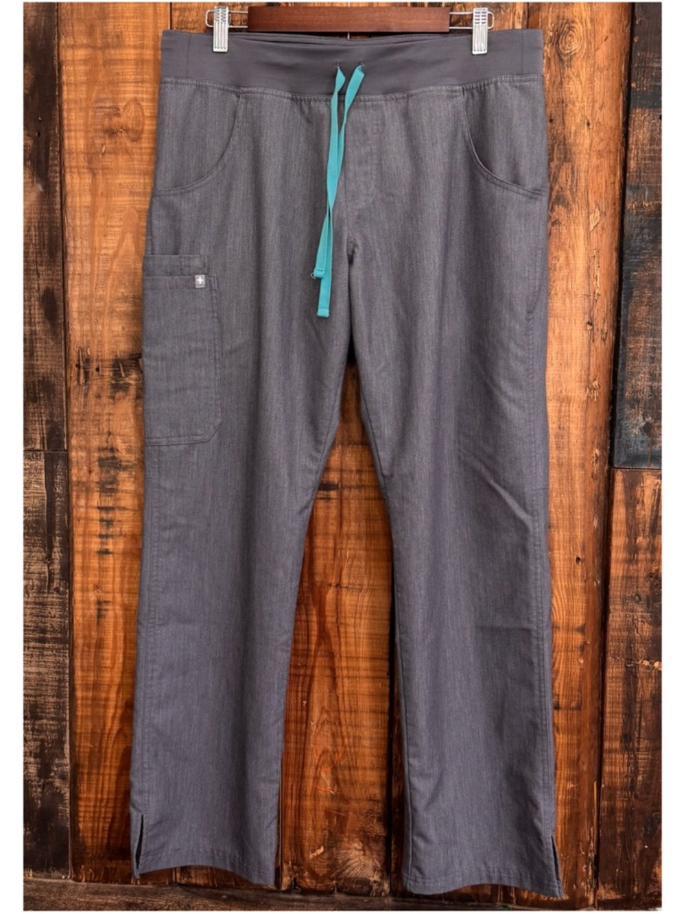 FIGS Cargo Scrub Pants Size L Gray Style Kade (T21004) Medical Uniform FIGS